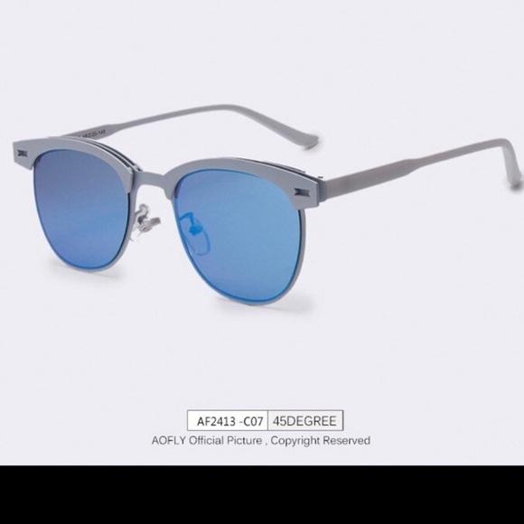 Mirrored Sunglasses - Picture 2 of 6